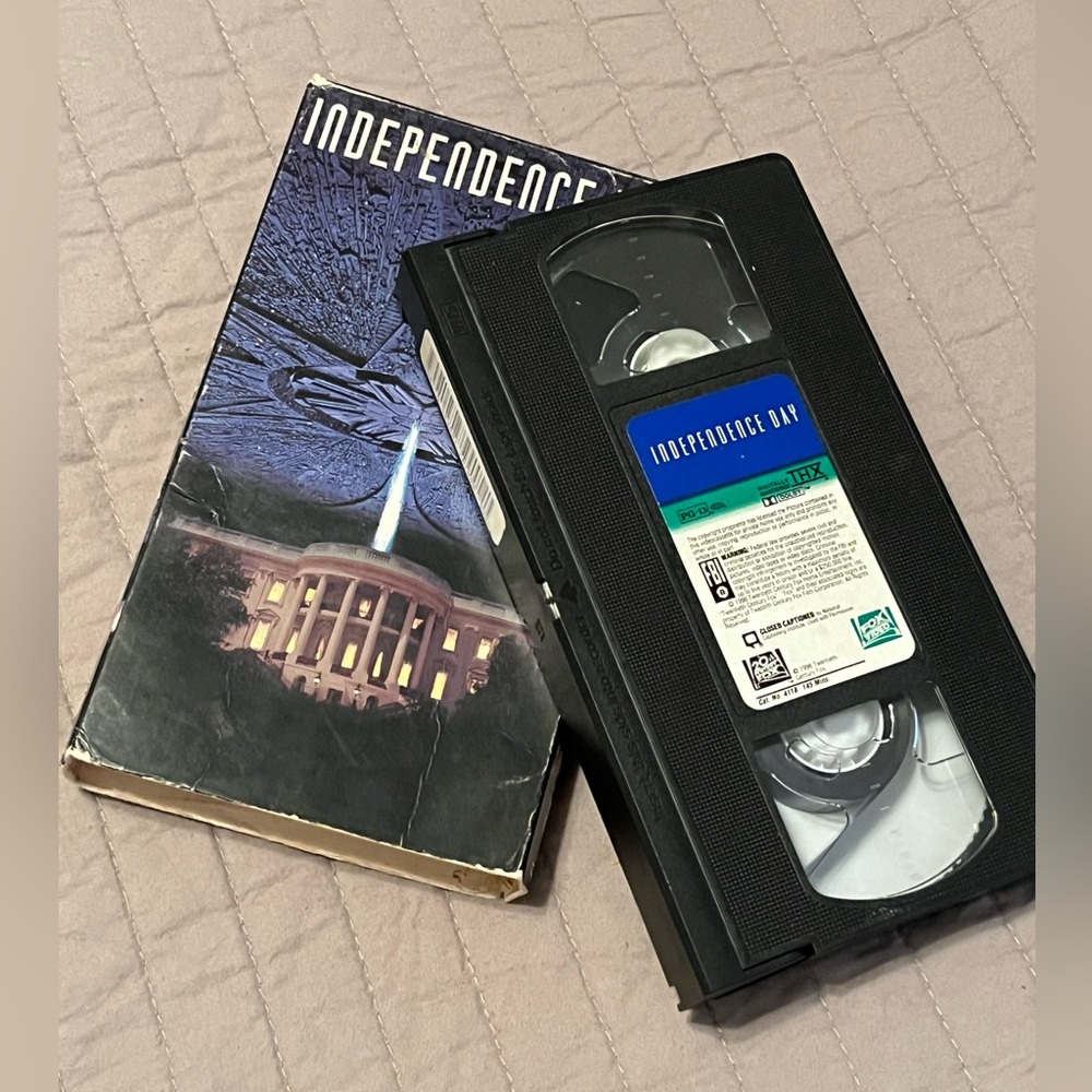 Independence Day VHS tape 1996